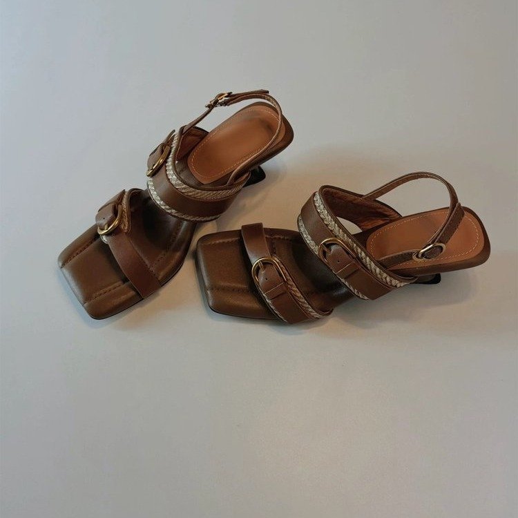 Sandales compensées à bout carré en microfibre