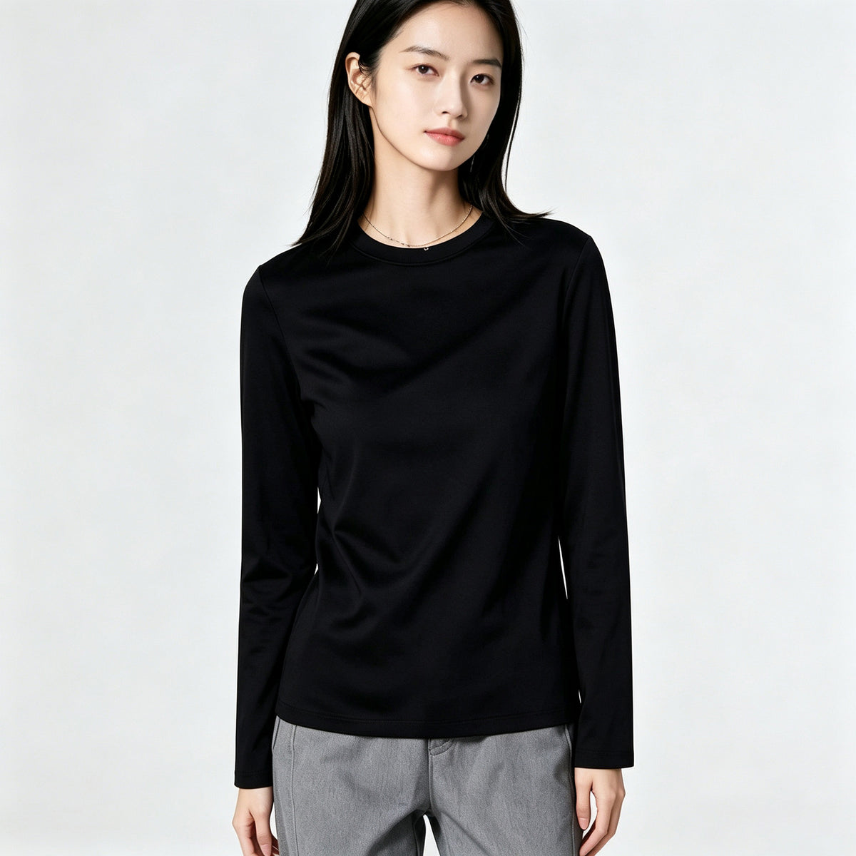 Sous-pull noir en maille fine, encolure au choix