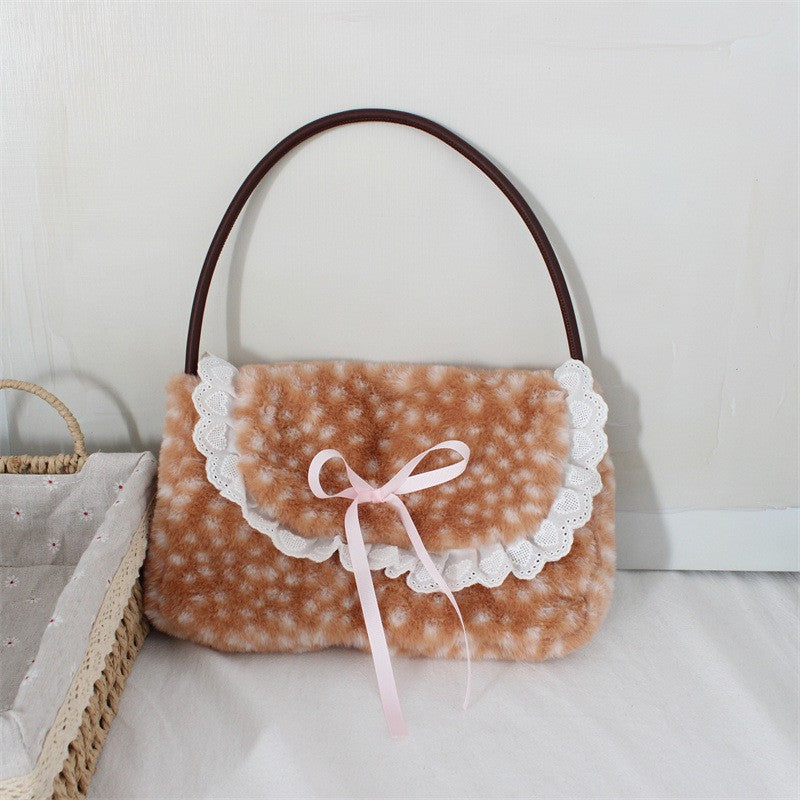 Sac à main en peluche motif faon — rabat en dentelle et nœud