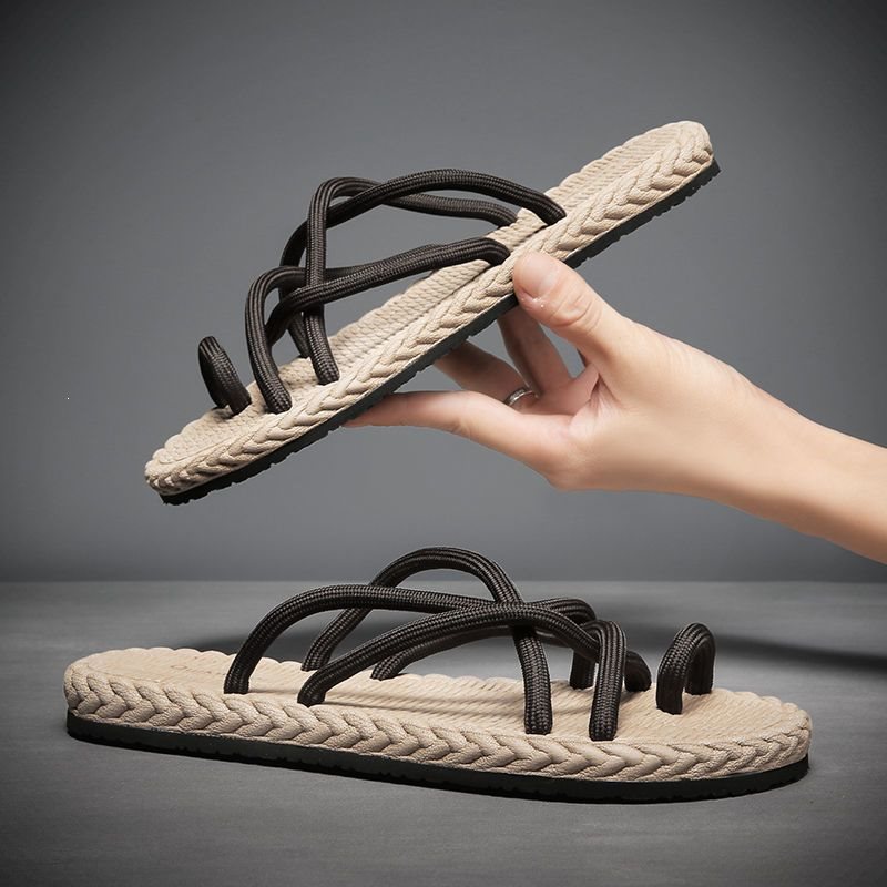 Tongs homme à dessus tressé — semelle crantée
