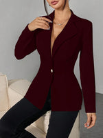 Blazer cintré à taille marquée, bouton bijou