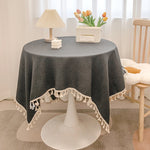 Nappe en coton-lin à pompons, tombé souple