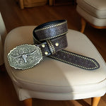 Ceinture homme en cuir clouté — gravure western, boucle apparente