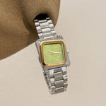 Montre femme carrée à cadran texturé