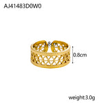 Bague dorée en acier titane — ajourée, torsadée ou sculptée — coloris
