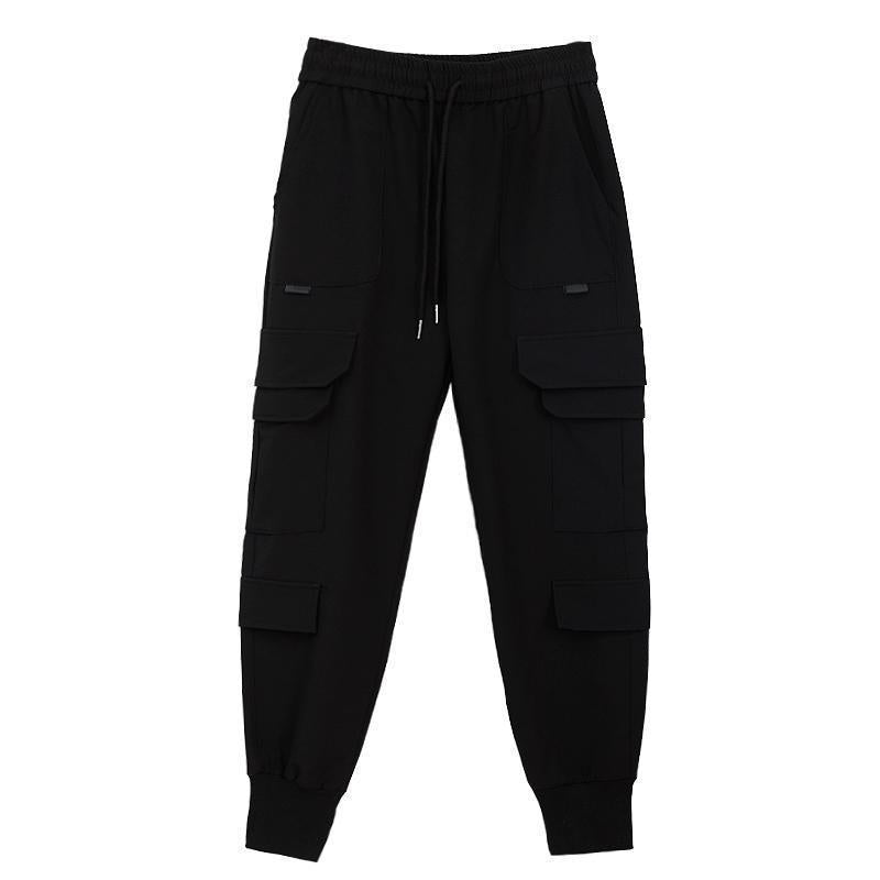 Pantalon cargo à chevilles élastiquées et poches à rabat