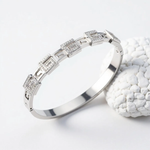 Bracelet à boucle serti de zircons — acier inoxydable, 2 finitions