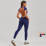 Combinaison de sport à dos ouvert et manches courtes