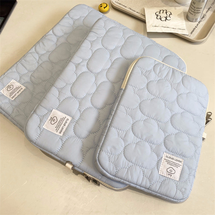 Housse matelassée pour tablette — broderie nuage — coloris