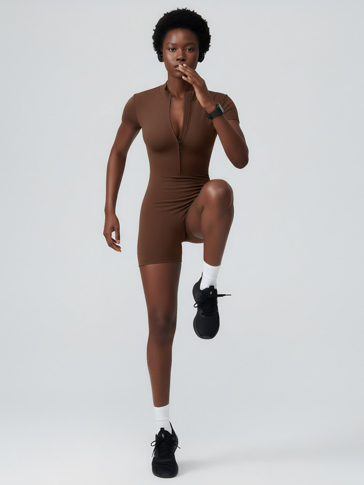 Combishort de sport zippé à manches courtes