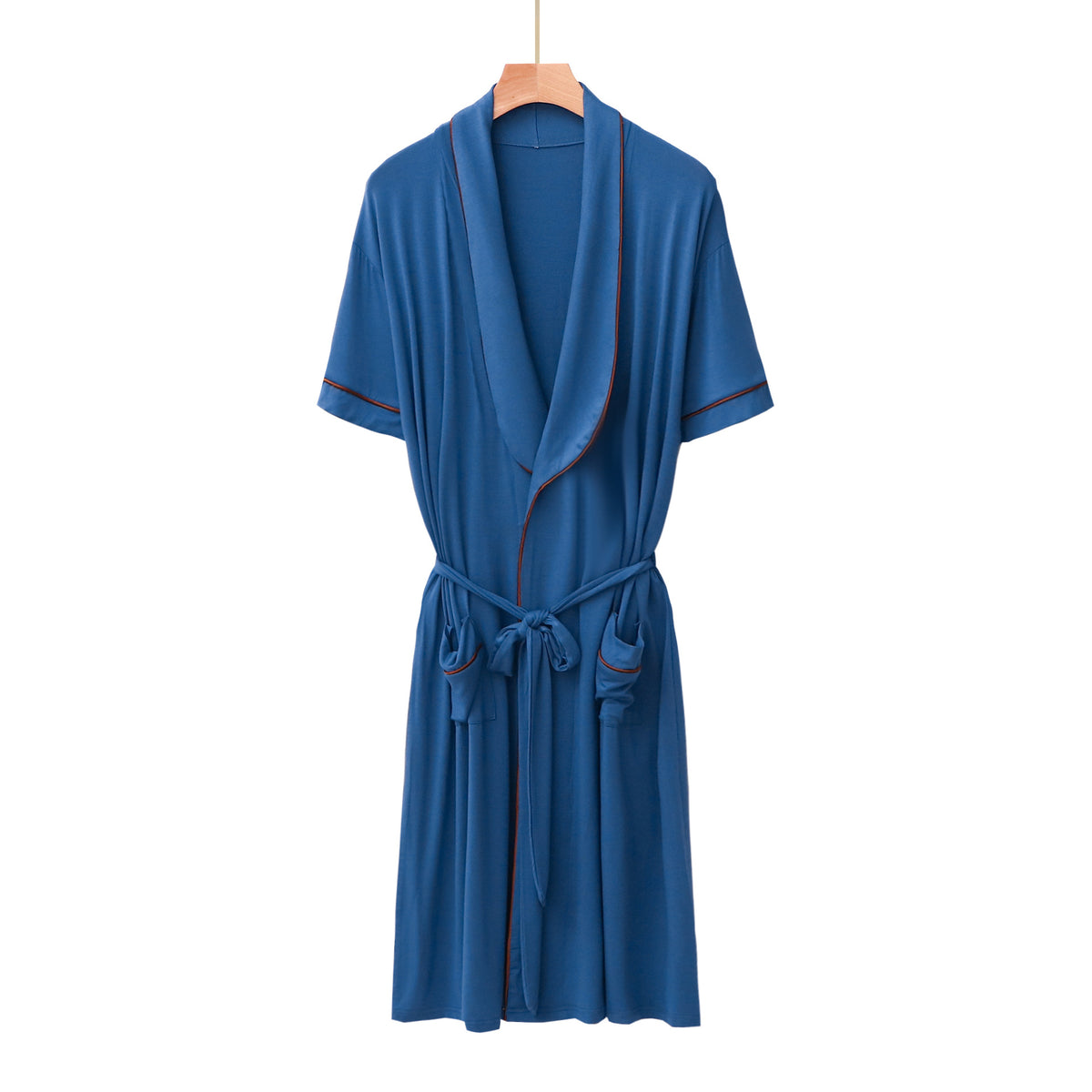 Peignoir mi-long à col mao et ceinture — manches courtes