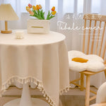 Nappe en coton-lin à pompons, tombé souple