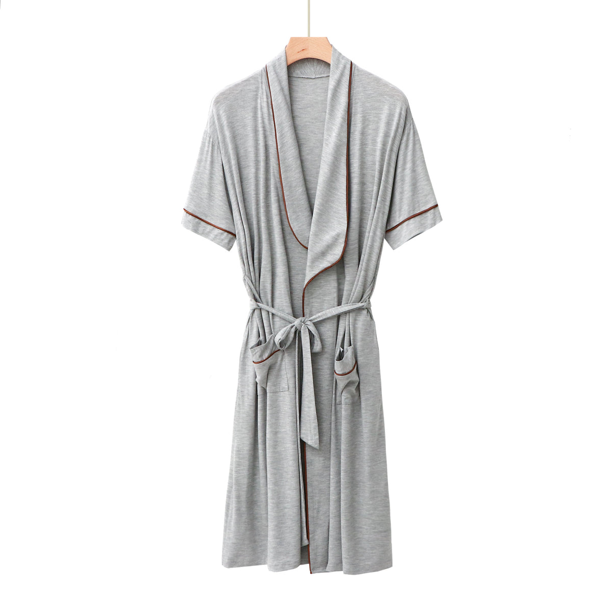 Peignoir mi-long à col mao et ceinture — manches courtes