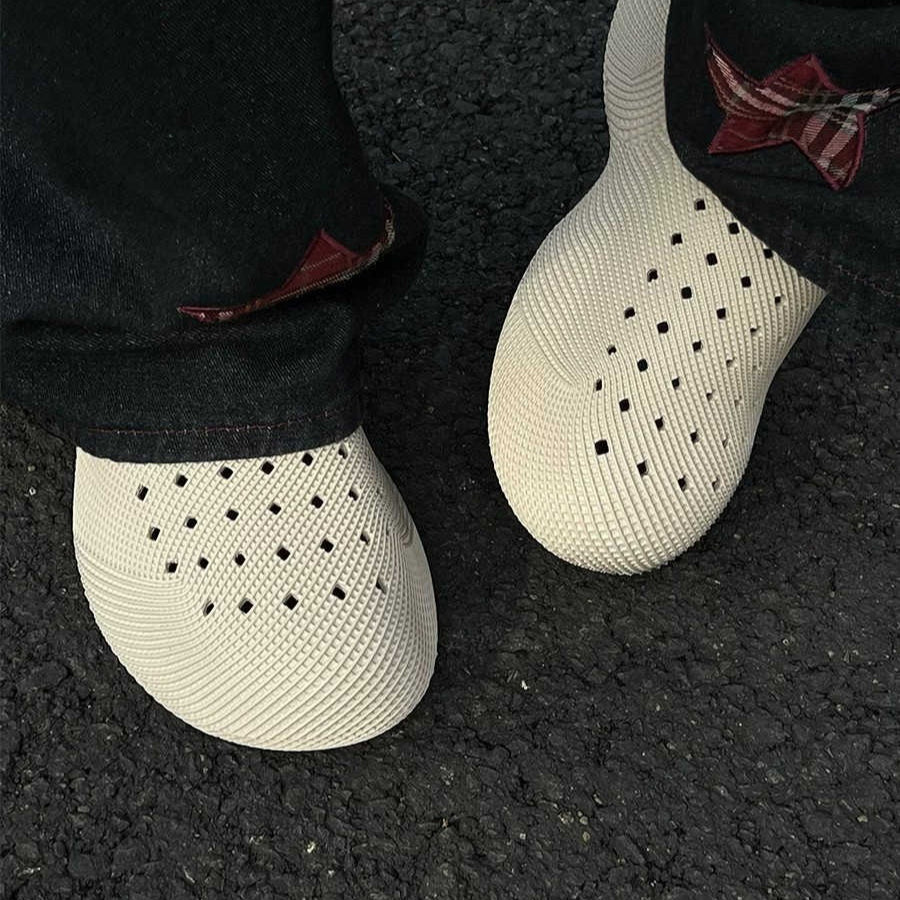Chaussons homme à texture en relief — bout fermé