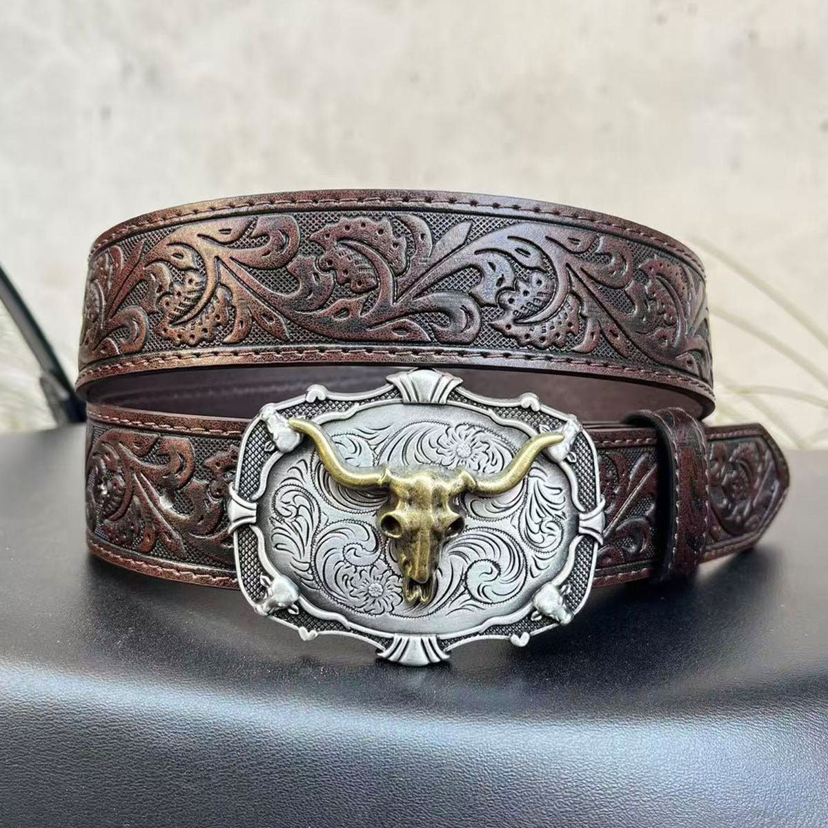 Ceinture homme en cuir gravé — boucle tête de taureau — coloris