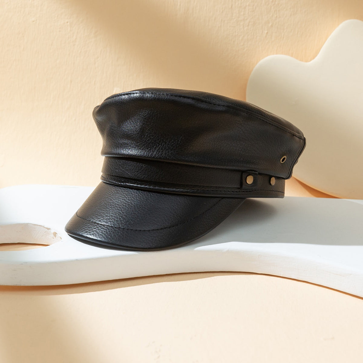 Casquette gavroche en simili cuir, bandeau à boucle