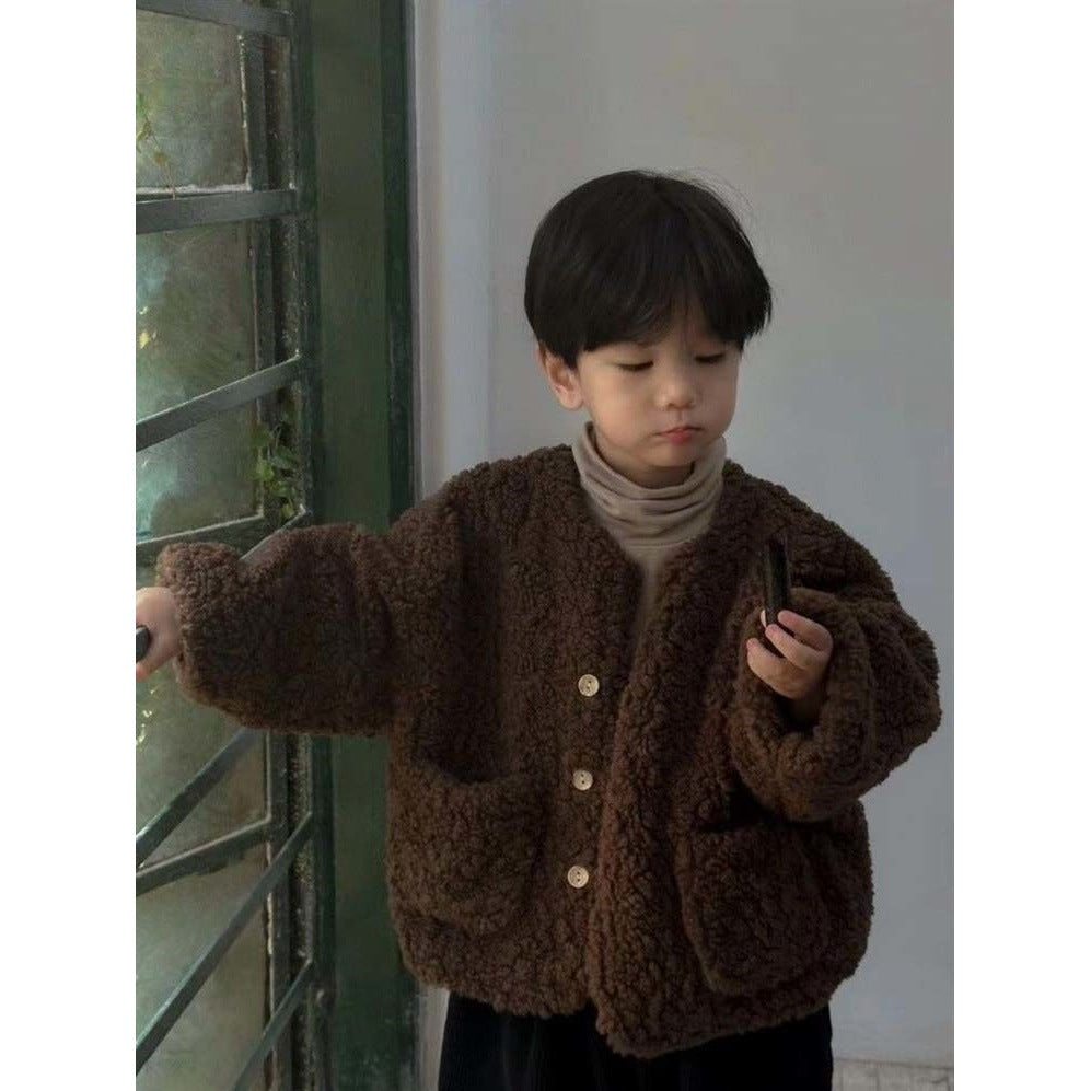 Veste teddy enfant en sherpa bouclé — col rond boutonné, chocolat ou écru