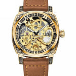 Montre automatique homme à boîtier coussin gravé et cadran squelette