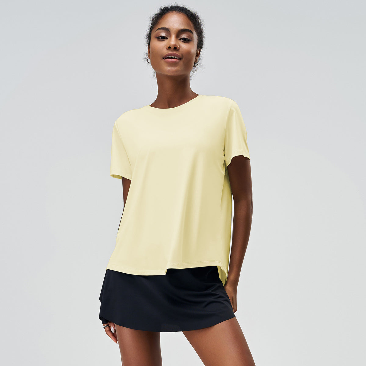 T-shirt de sport ample à séchage rapide — dos plus long