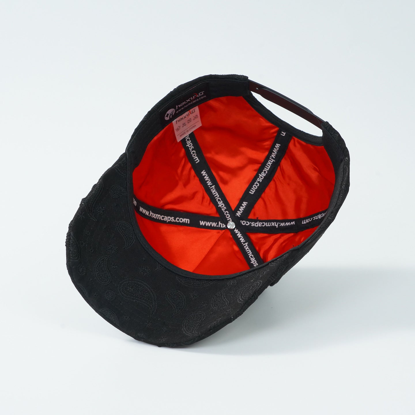 Casquette en suédine doublée polaire — noir, ajustable