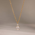 Collier doré à pendentif zircon ovale — chaîne fine en acier inoxydable