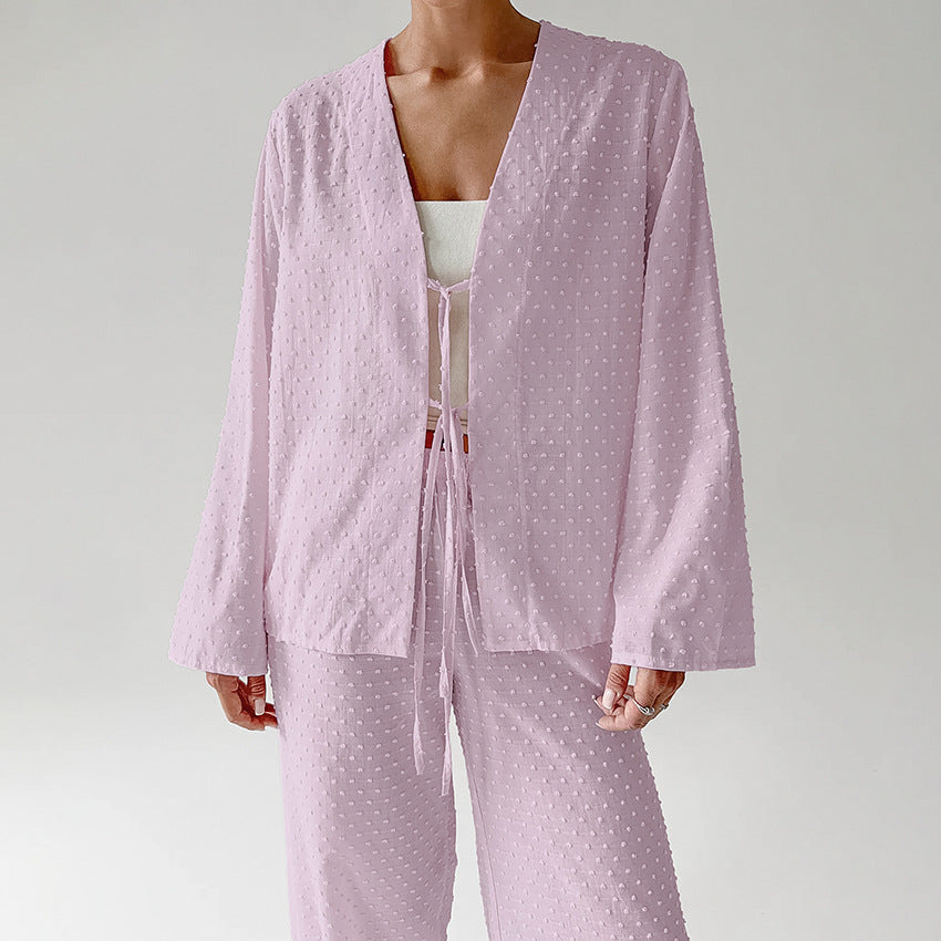Ensemble d'intérieur en plumetis, veste ouverte et pantalon