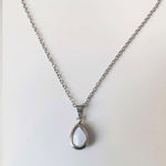 Collier pendentif acrylique serti sur acier inoxydable — 6 coloris, 5 g