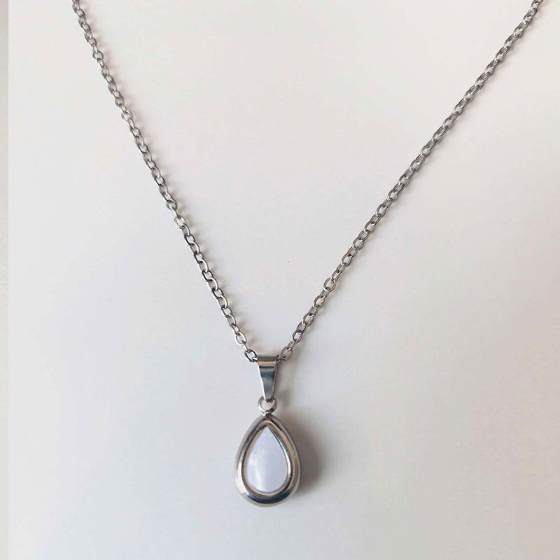 Collier pendentif acrylique serti sur acier inoxydable — 6 coloris, 5 g