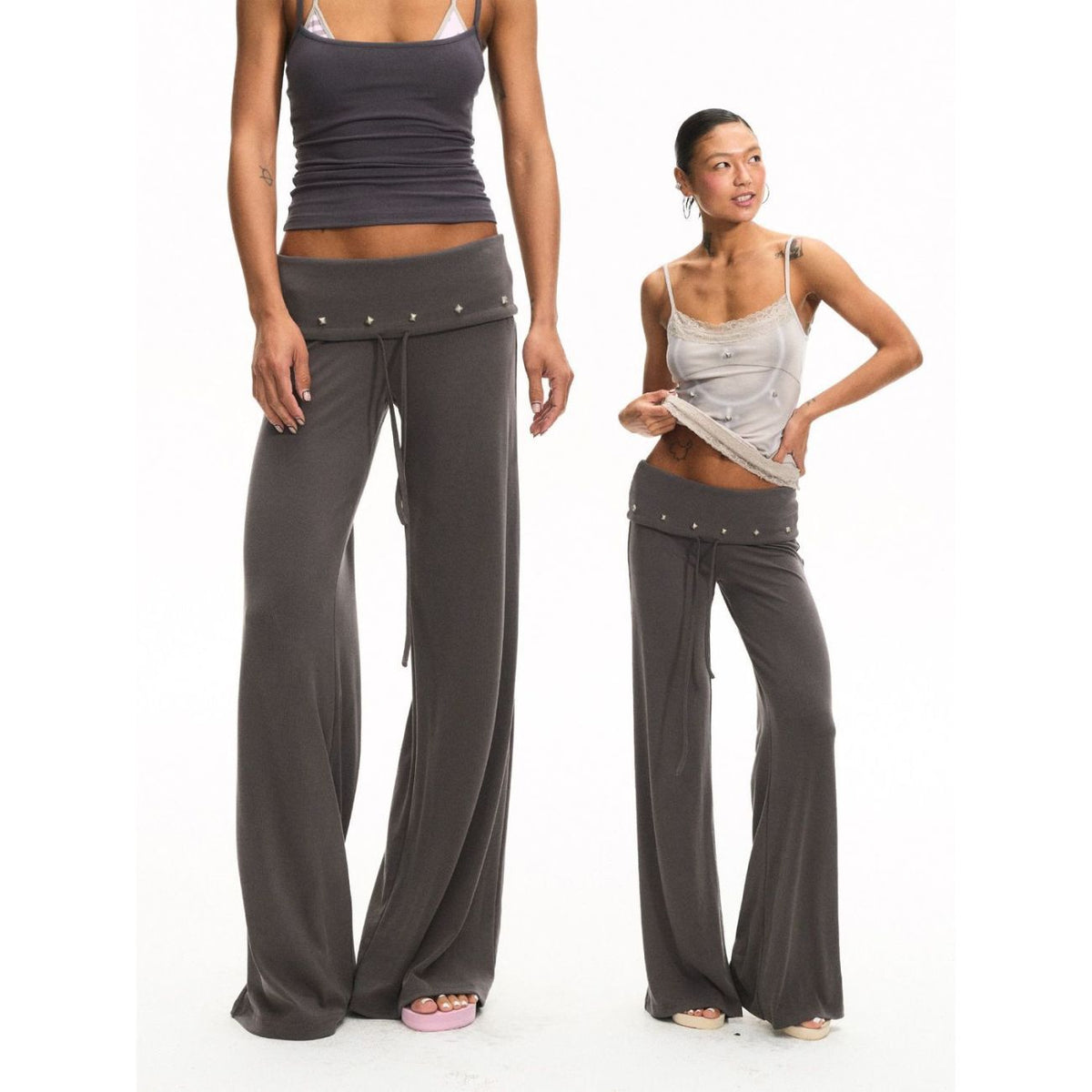 Pantalon large gris à taille repliée cloutée