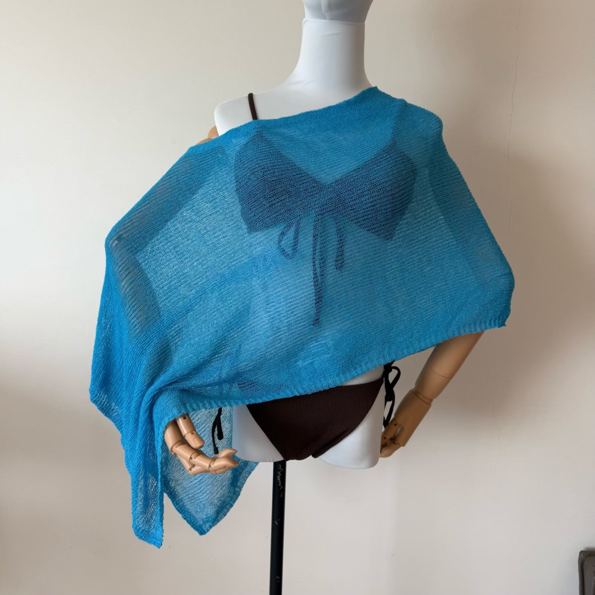 Cape de protection solaire à coupe asymétrique — 12 coloris, — coloris