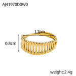 Bague dorée en acier titane — ajourée, torsadée ou sculptée — coloris