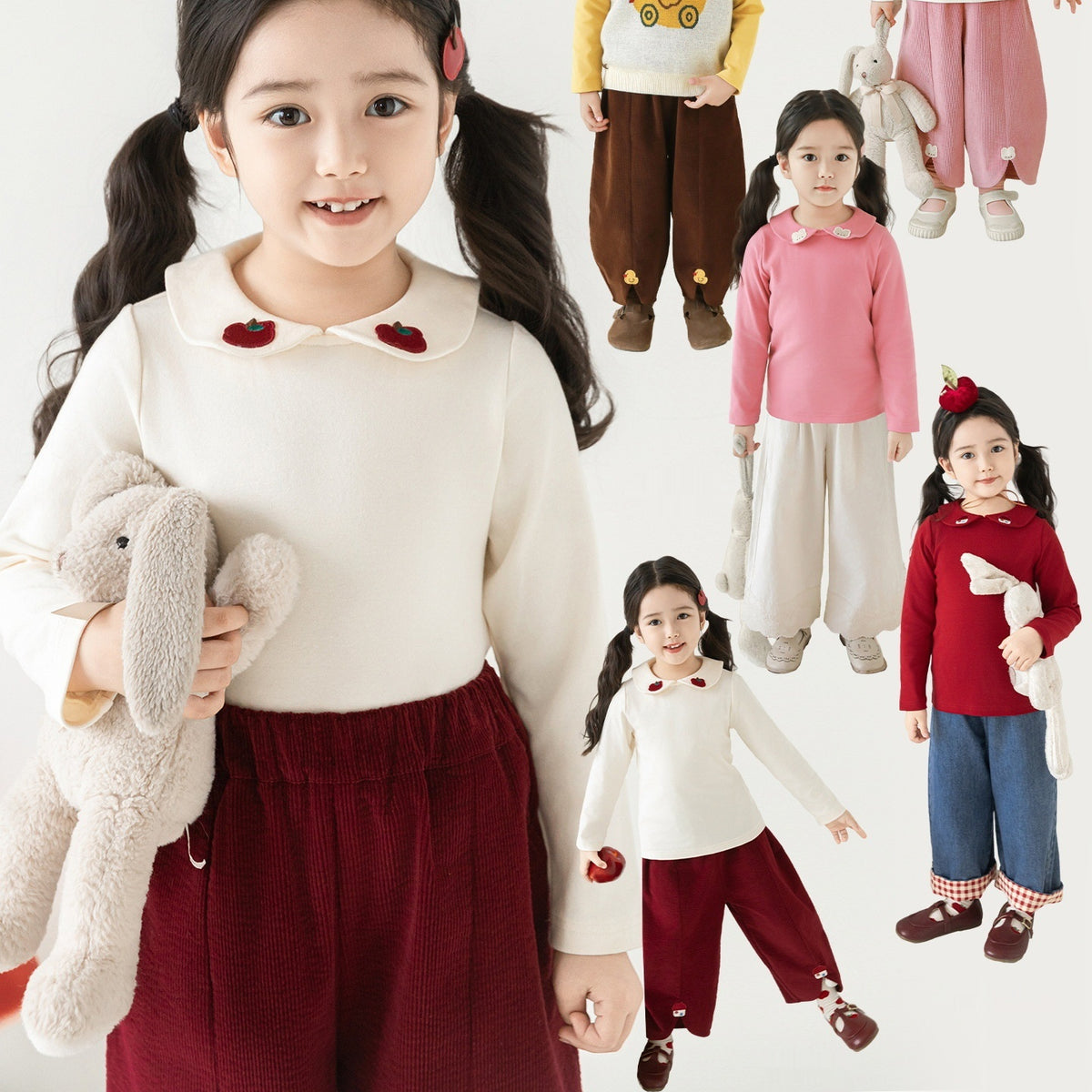 Sous-pull fille à col montant — motif brodé