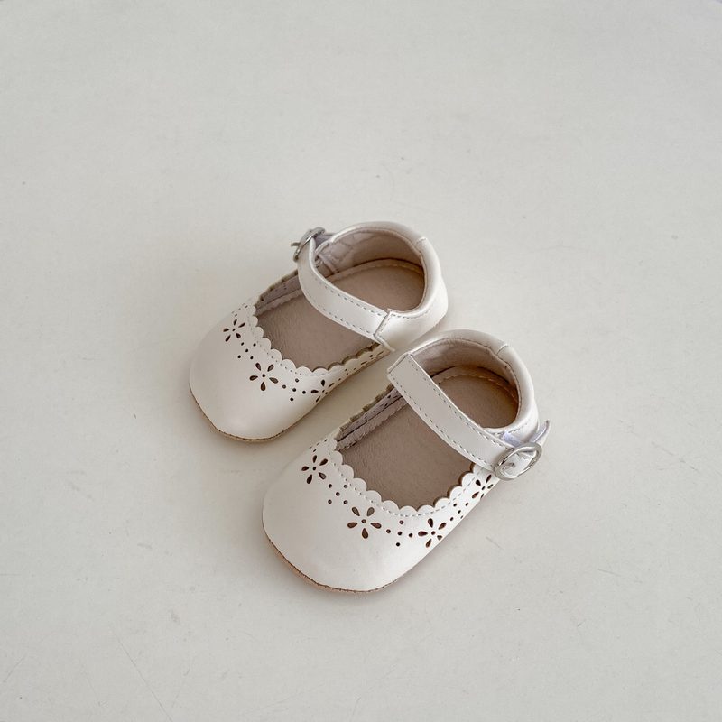 Babies bébé fille ajourées à boucle — rouge, rose, noir ou blanc lait