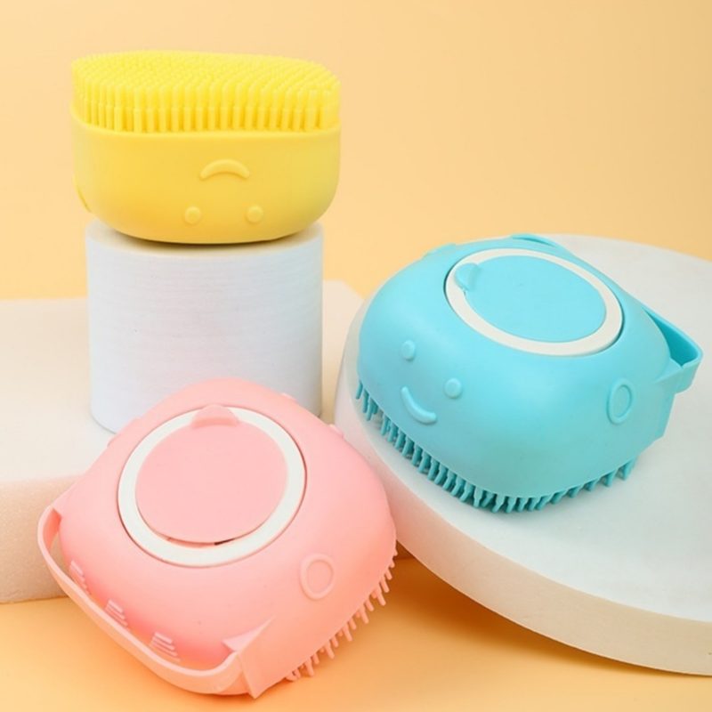 Brosse de bain en silicone à réservoir de shampoing, chien et chat