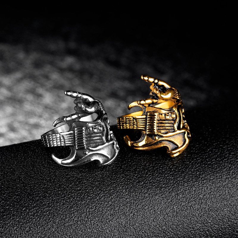 Herrenring mit skulptiertem Motiv — Titanstahl, 12 Modelle zur Auswahl