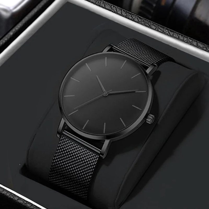 Schwarze ultraflache Herrenuhr mit Milanaise-Armband