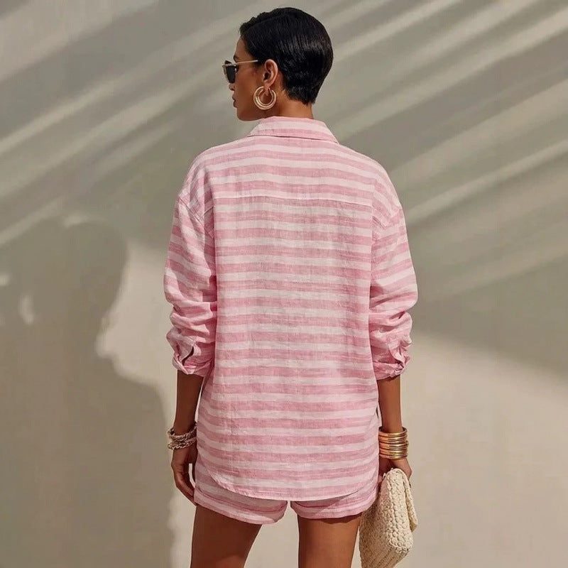 Gestreepte set met oversized blouse en bijpassende short