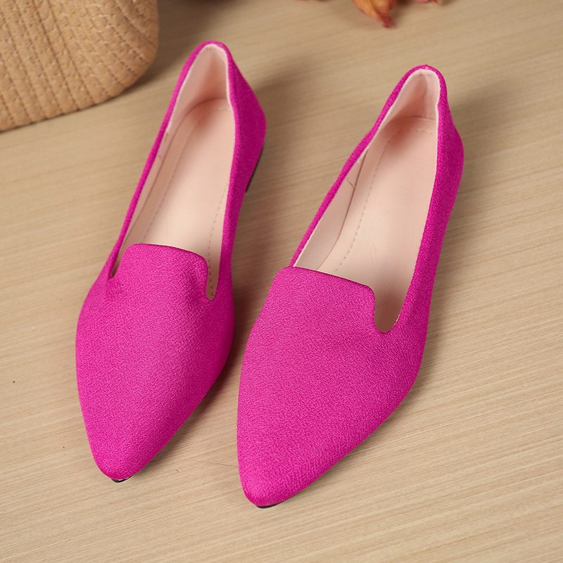 Ballerines pointues en tissu léger — encoche sur le dessus