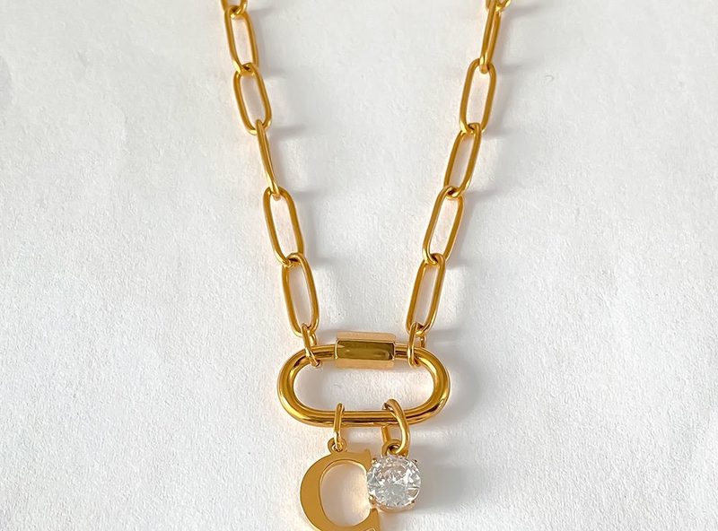 Collier lettre à personnaliser — initiale A à Z, acier inoxydable inaltérable