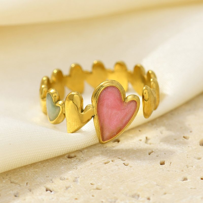 Bague ouverte dorée à cabochon émaillé — style rétro, motif au choix