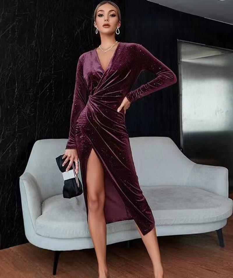 Robe midi en velours portefeuille, manches longues et fente