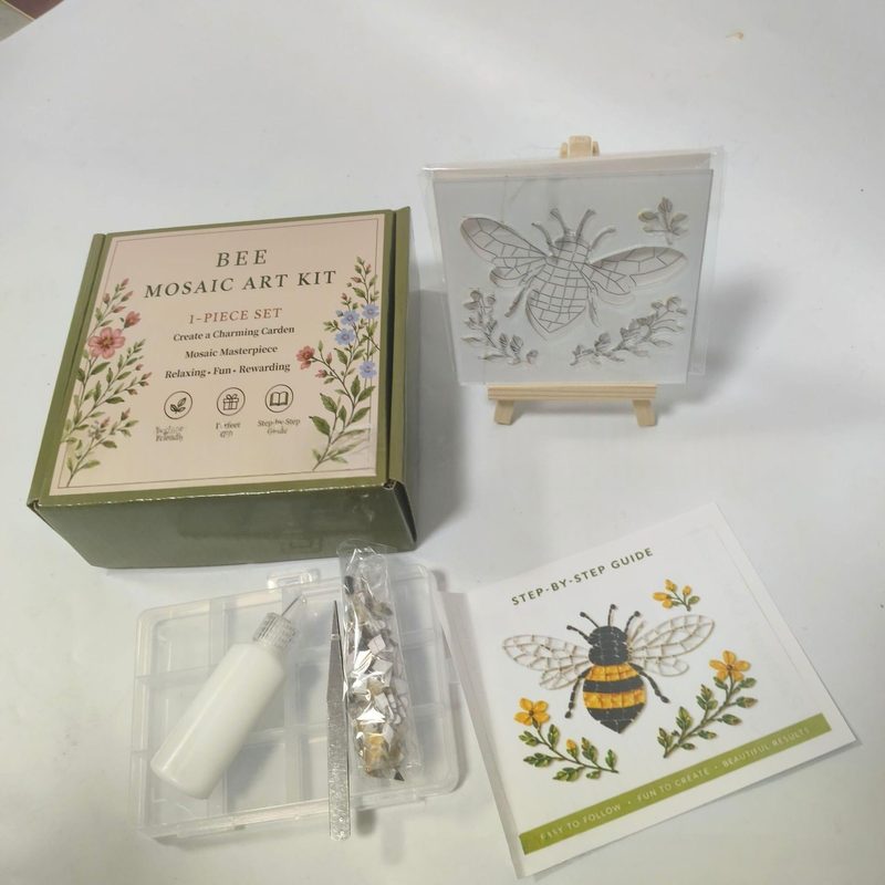 Zelfklevende mozaïekset — creatieve hobby voor kinderen en volwassenen — kleur