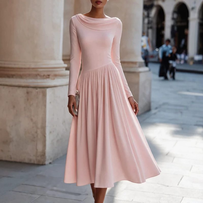 Robe midi évasée à manches longues et col drapé