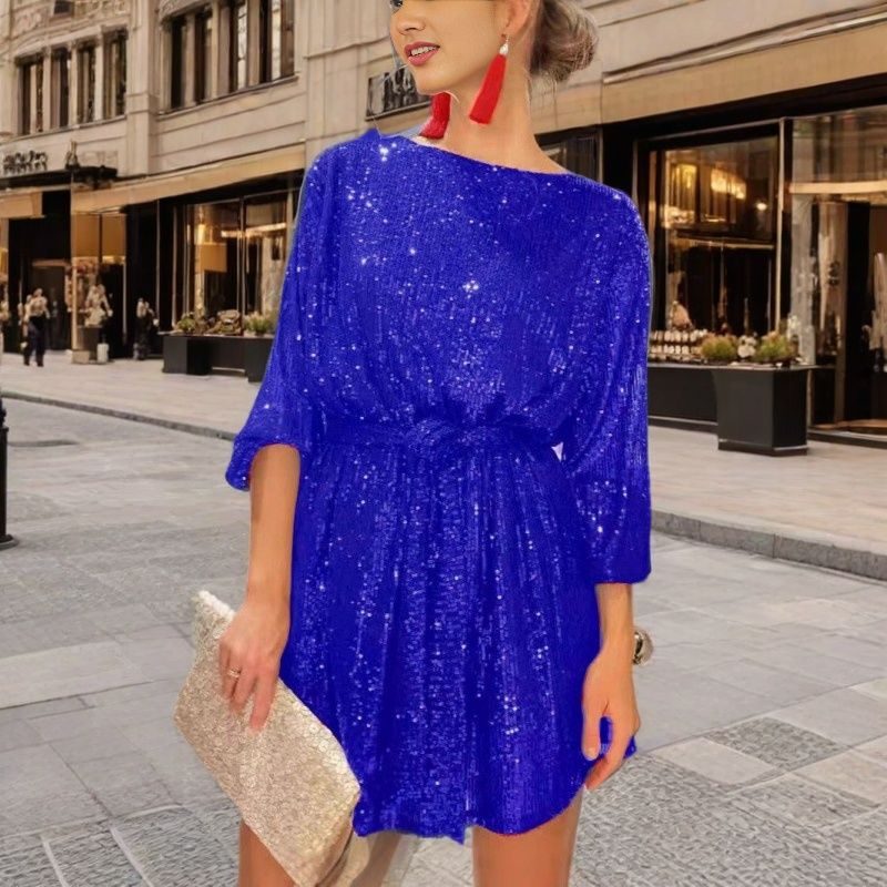 Robe courte à sequins, manches bouffantes et ceinture à nouer