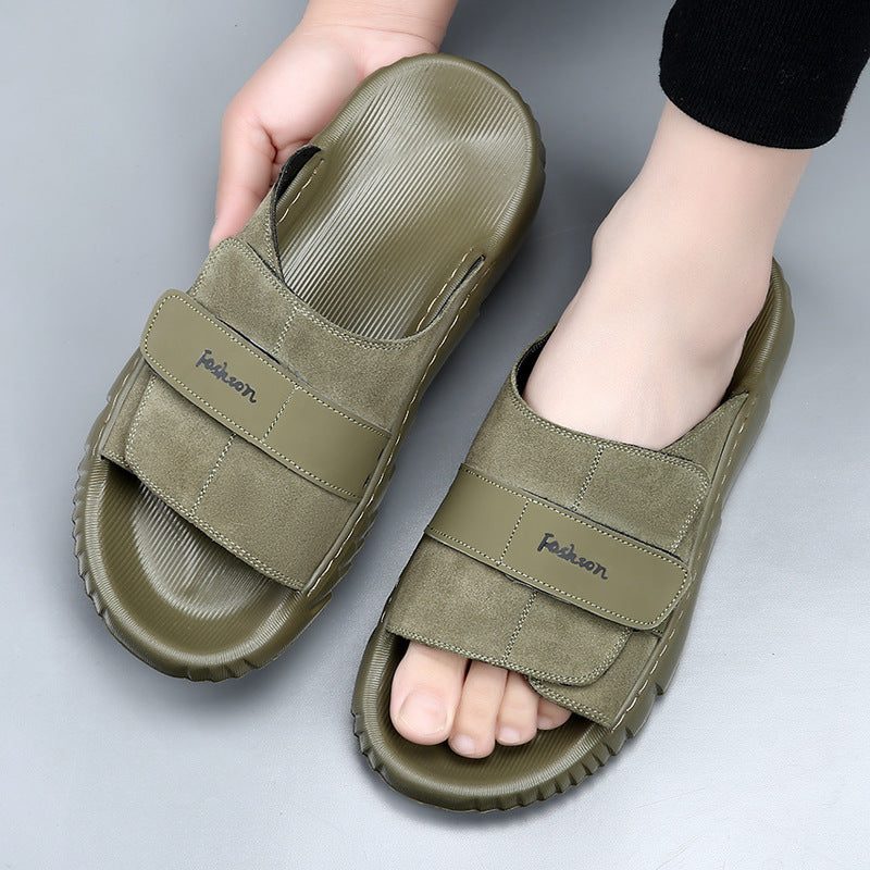 Herrensandalen aus Leder — profilierte Sohle, verstellbare Riemen