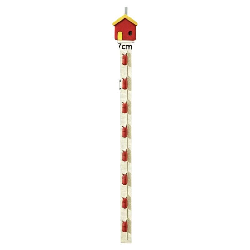 Wall-hanging clip strip for caps and hats